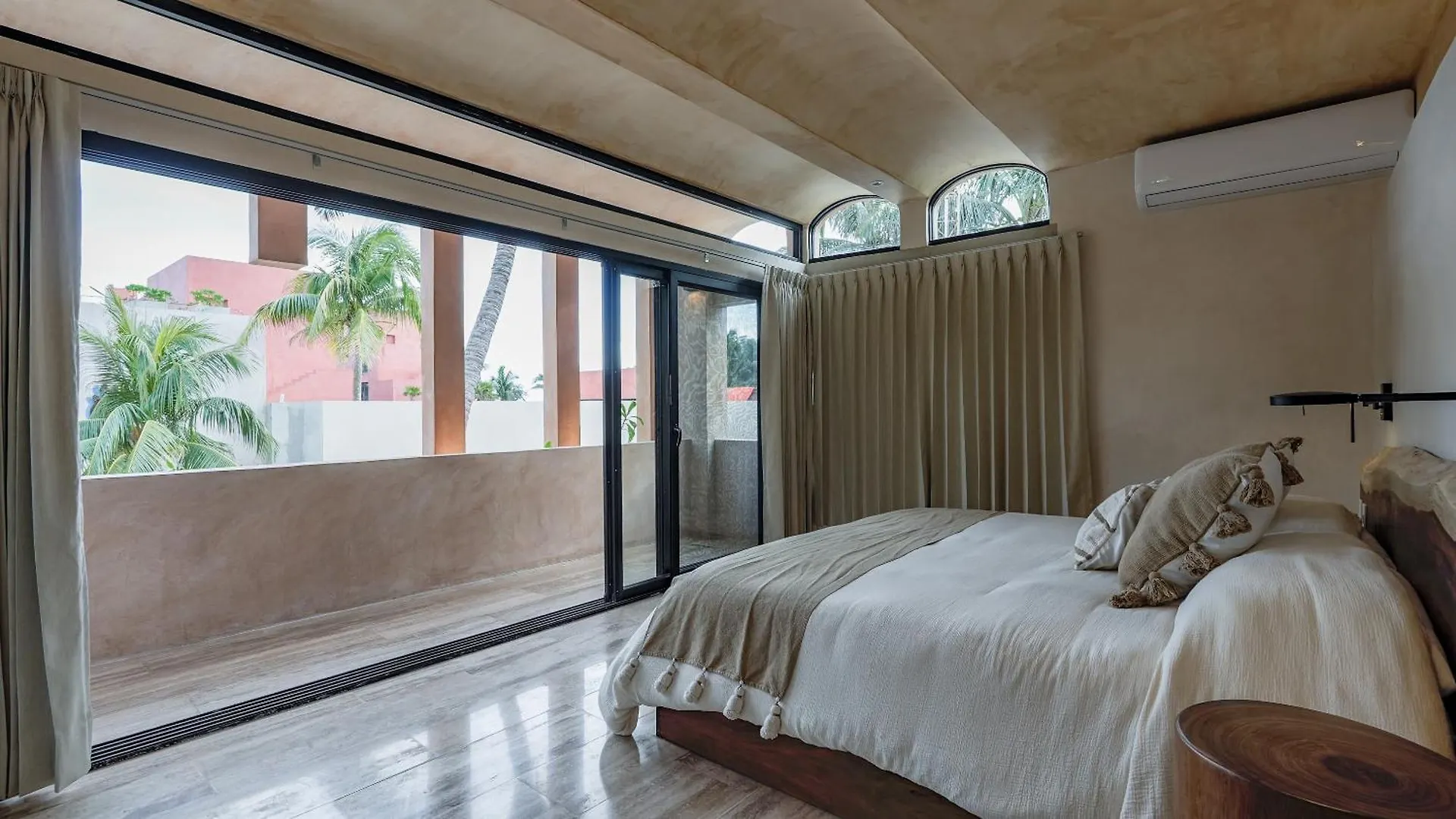 Romeotulum Villa