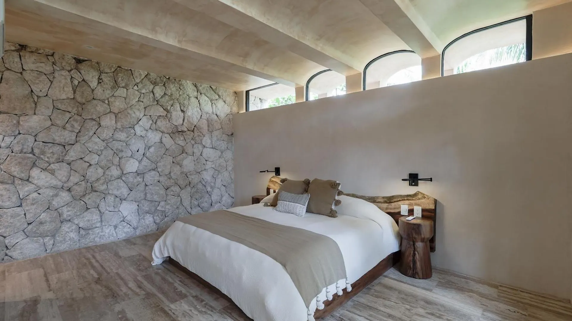 Romeotulum Villa