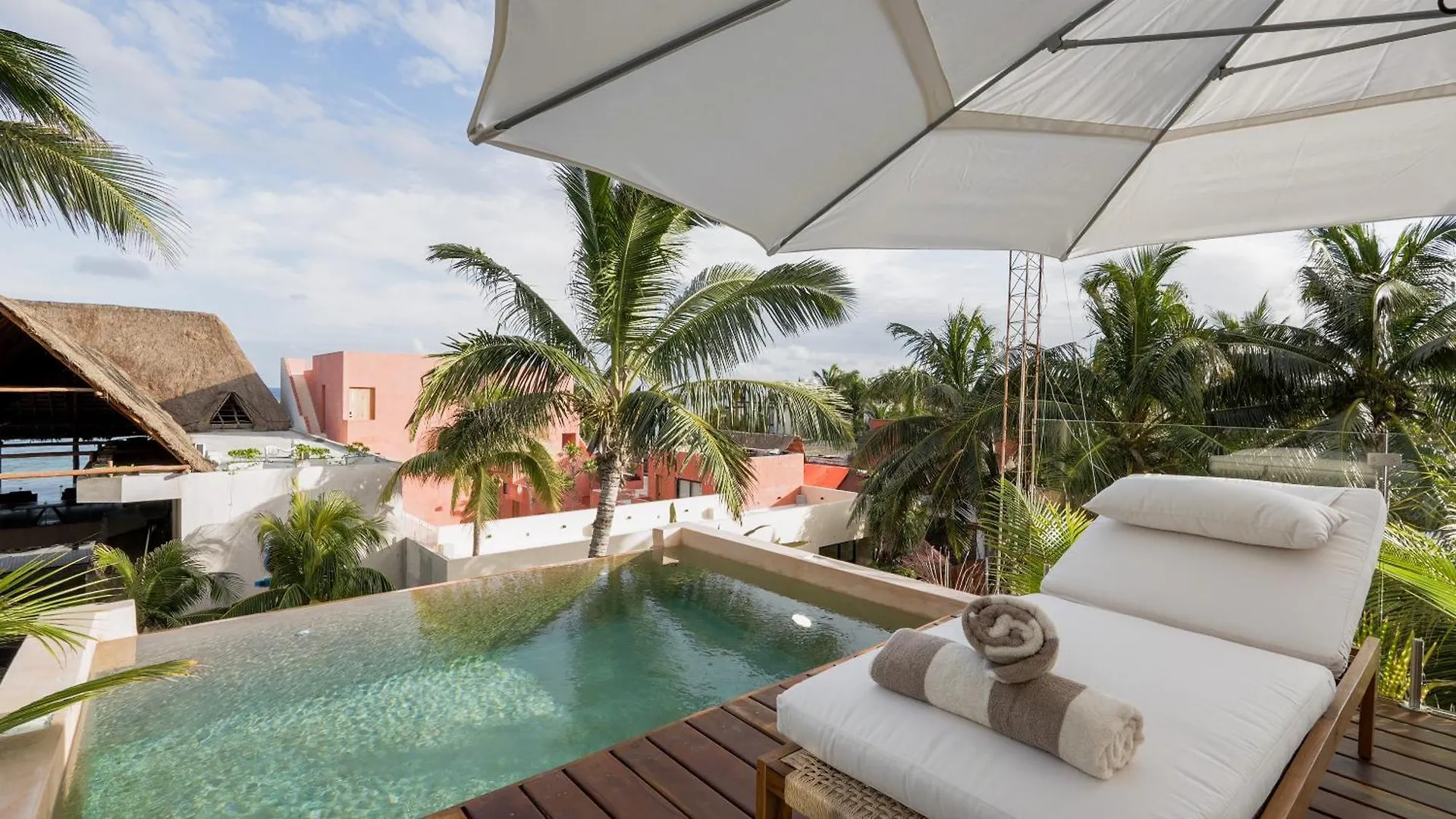 Romeotulum Villa
