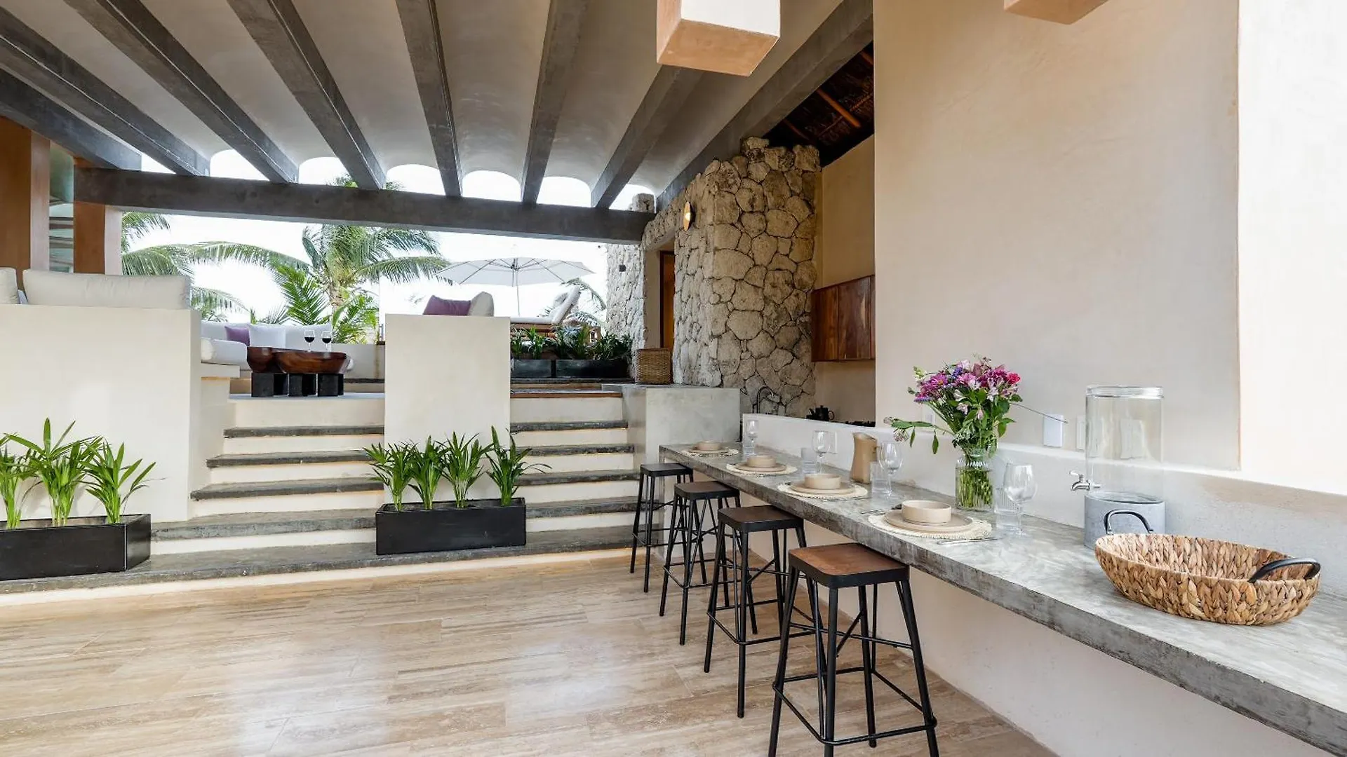 Romeotulum Villa