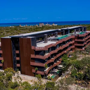 Seascape Near The With A Sea-view Rooftop And Infinity Pool Apartment